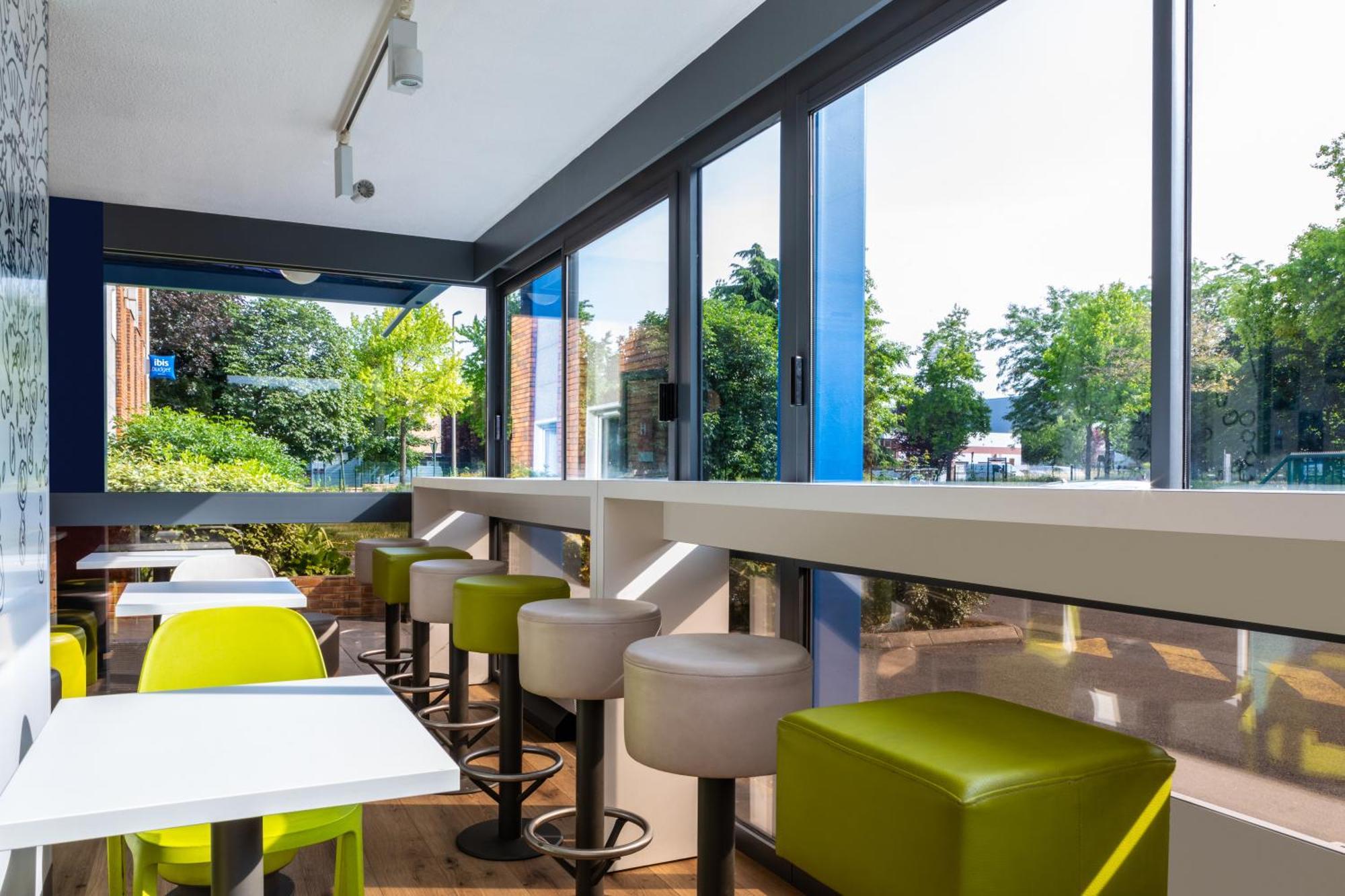 Ibis Budget Marne La Vallee Chelles Exteriör bild