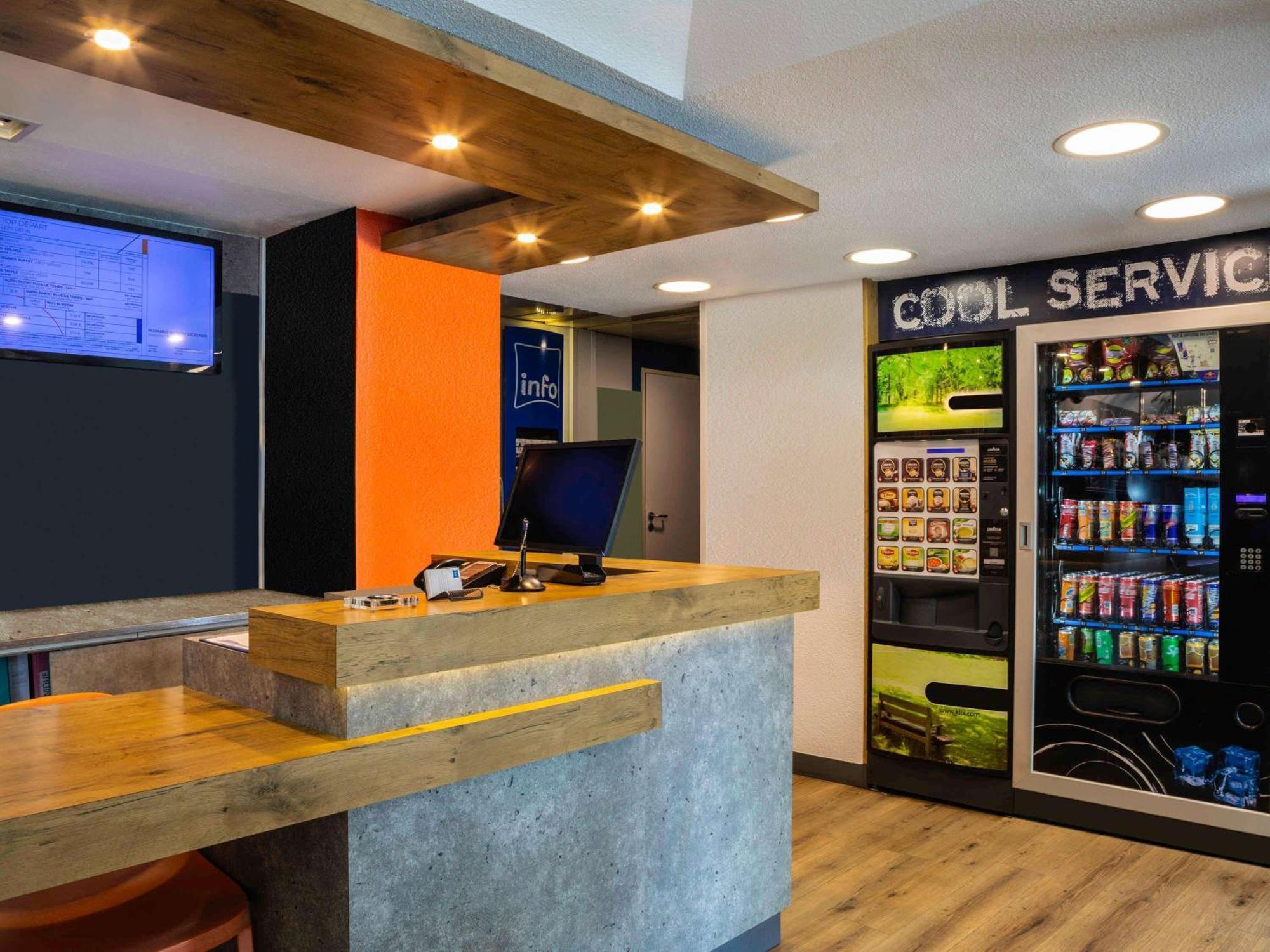 Ibis Budget Marne La Vallee Chelles Exteriör bild