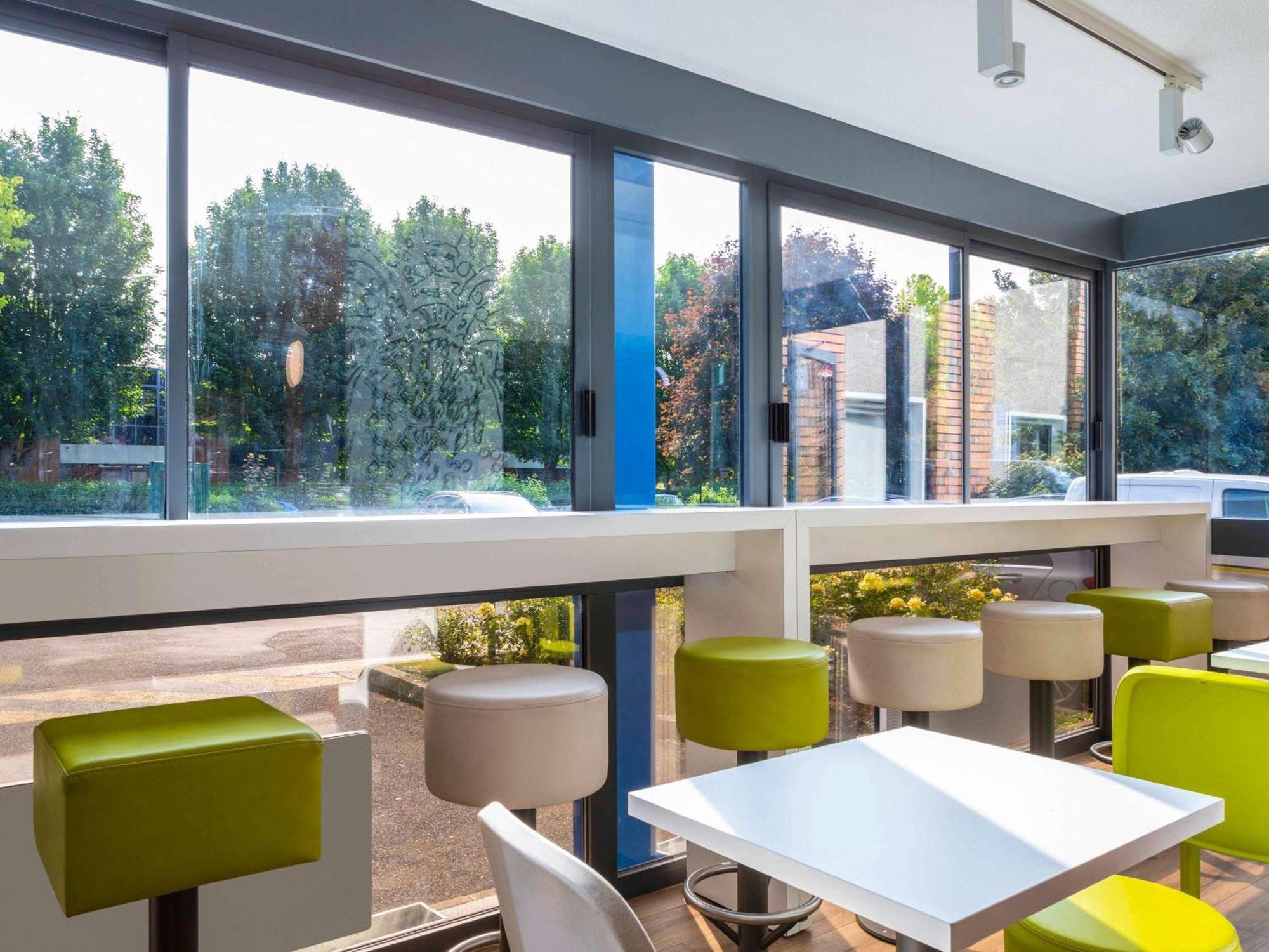 Ibis Budget Marne La Vallee Chelles Exteriör bild